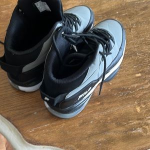 Fila Mens tennis shoes size 10 1/2